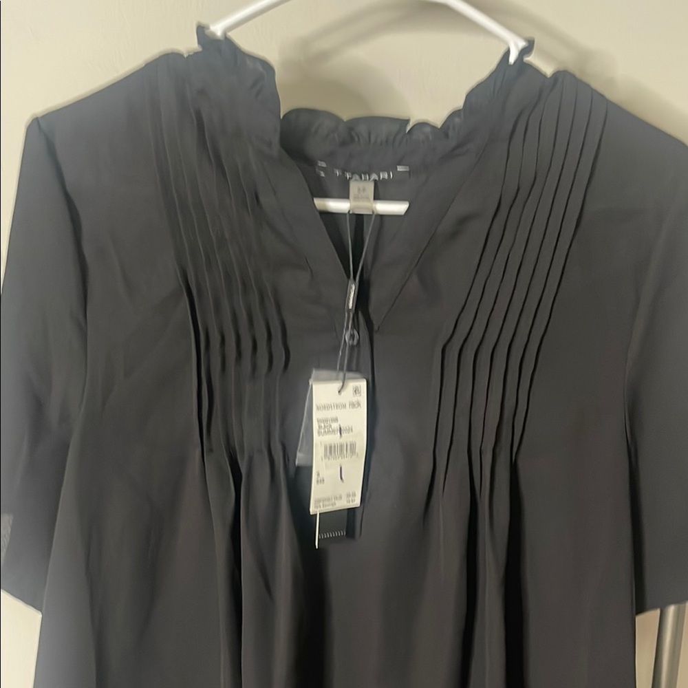 T Tahari Black Pleated Ruffled Blouse - Picture 3 of 4